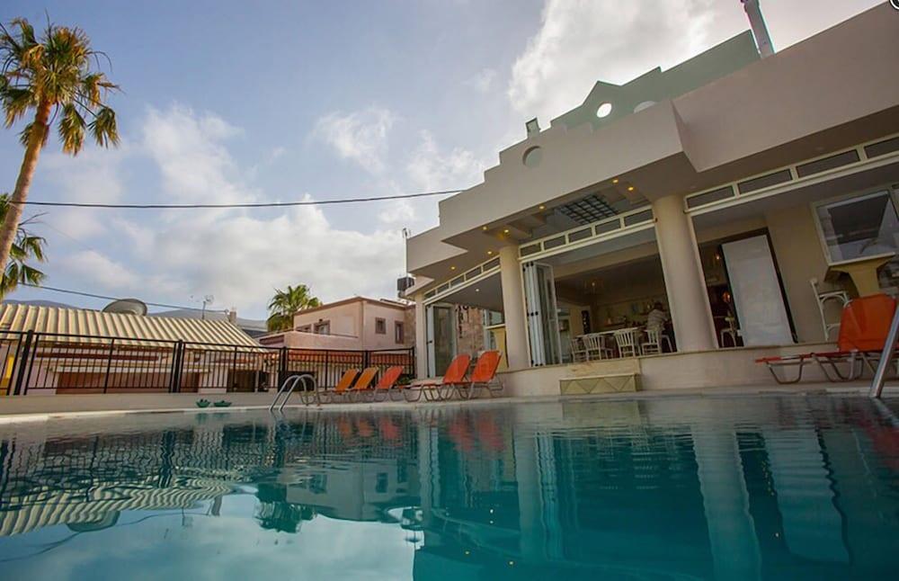 Malia Central Apartments 외부 사진