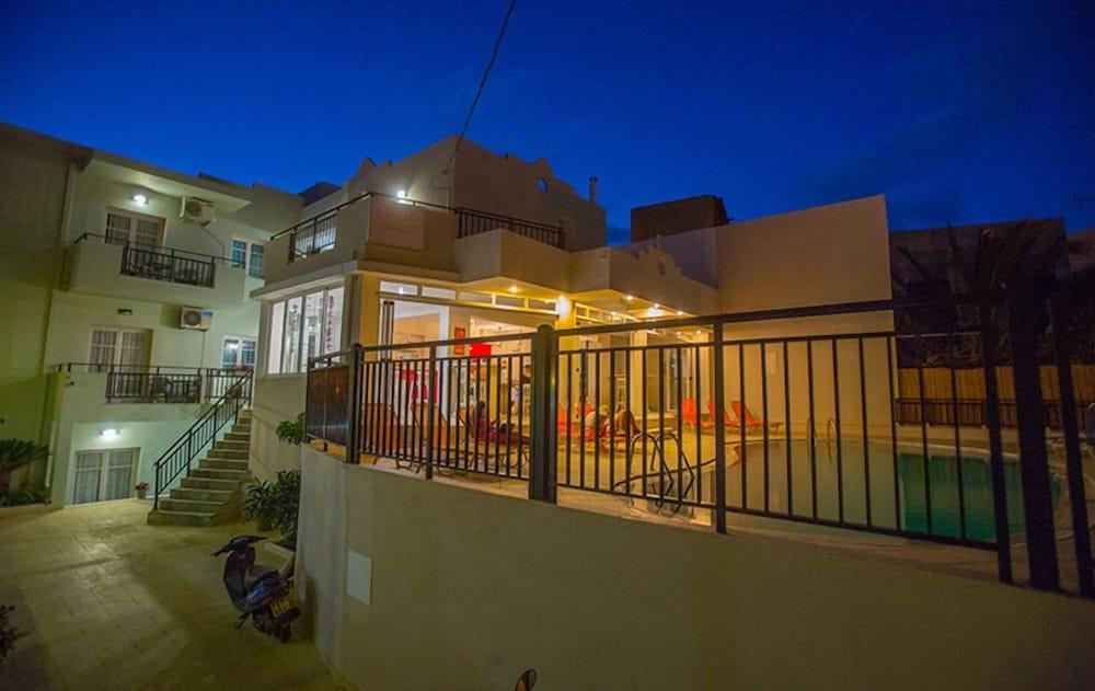 Malia Central Apartments 외부 사진